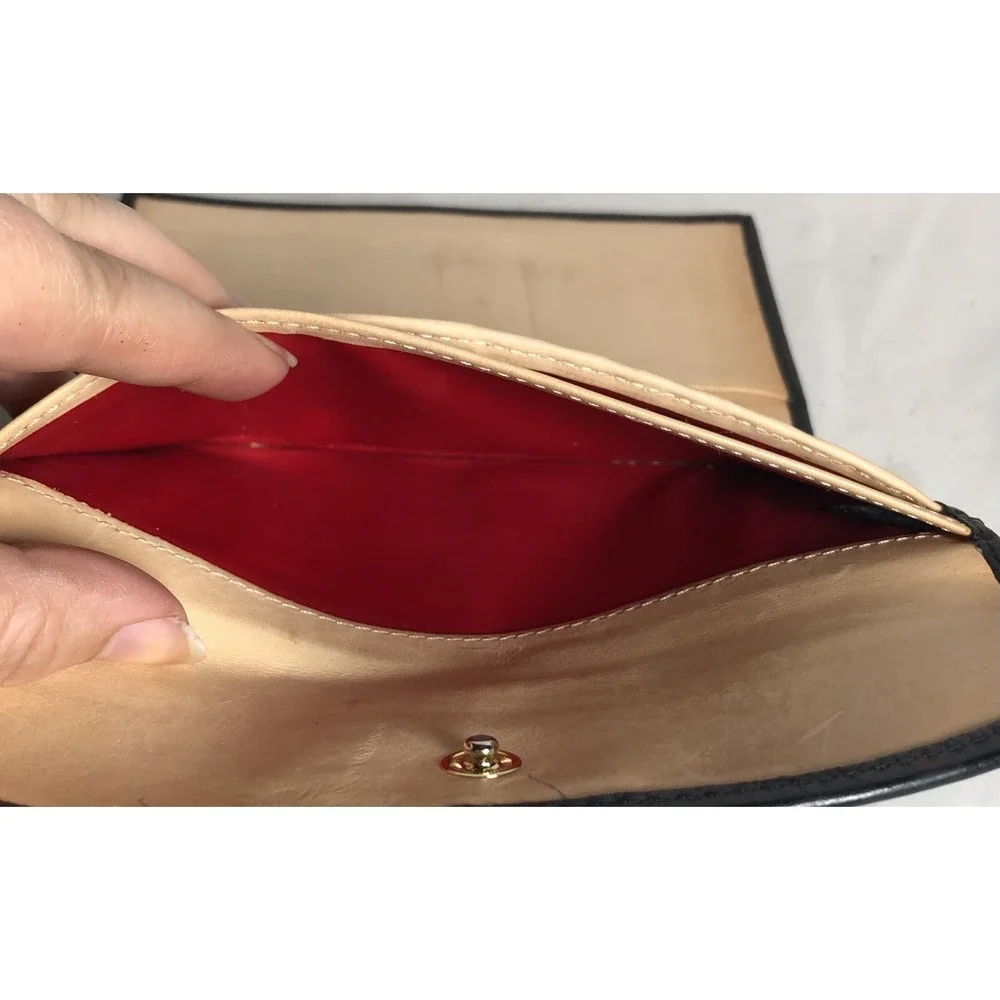 Dooney & Bourke Dillen Black‎ Pebbled Grain Leather Clutch Trifold Wallet